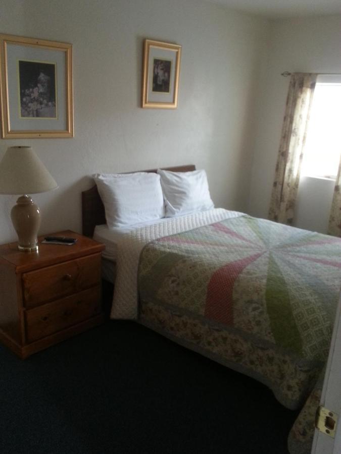 Bishop Village Motel Dış mekan fotoğraf