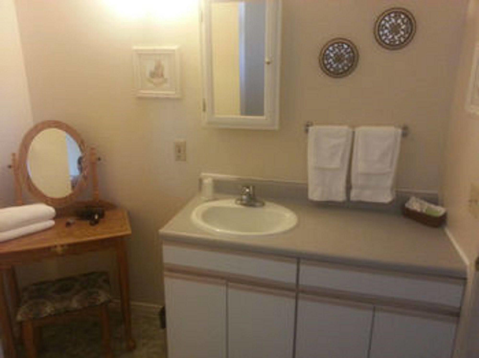 Bishop Village Motel Dış mekan fotoğraf